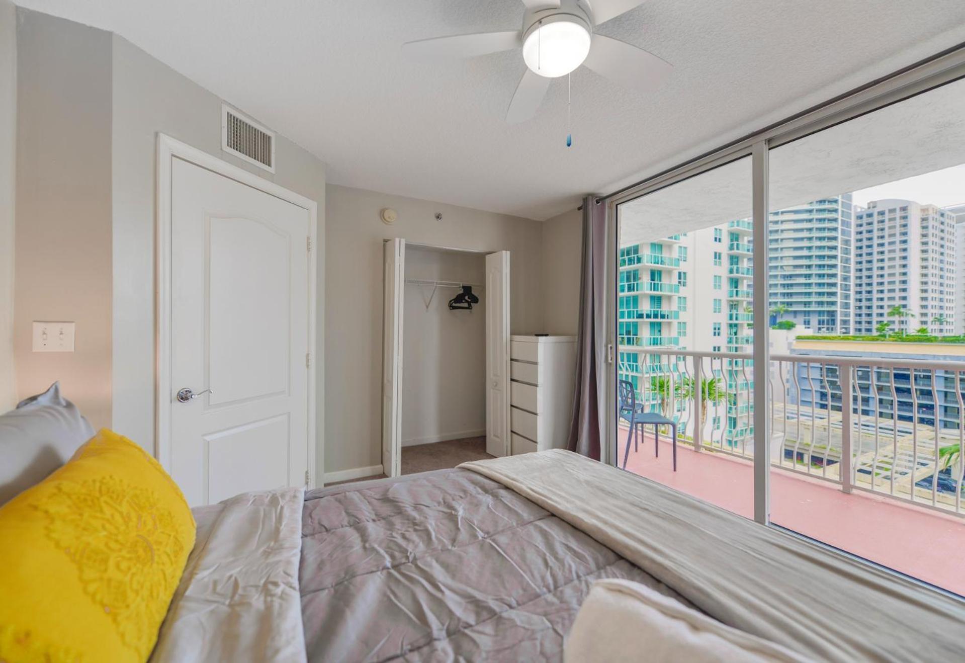 Prime Brickell Condo With Stunning Views Майами Экстерьер фото
