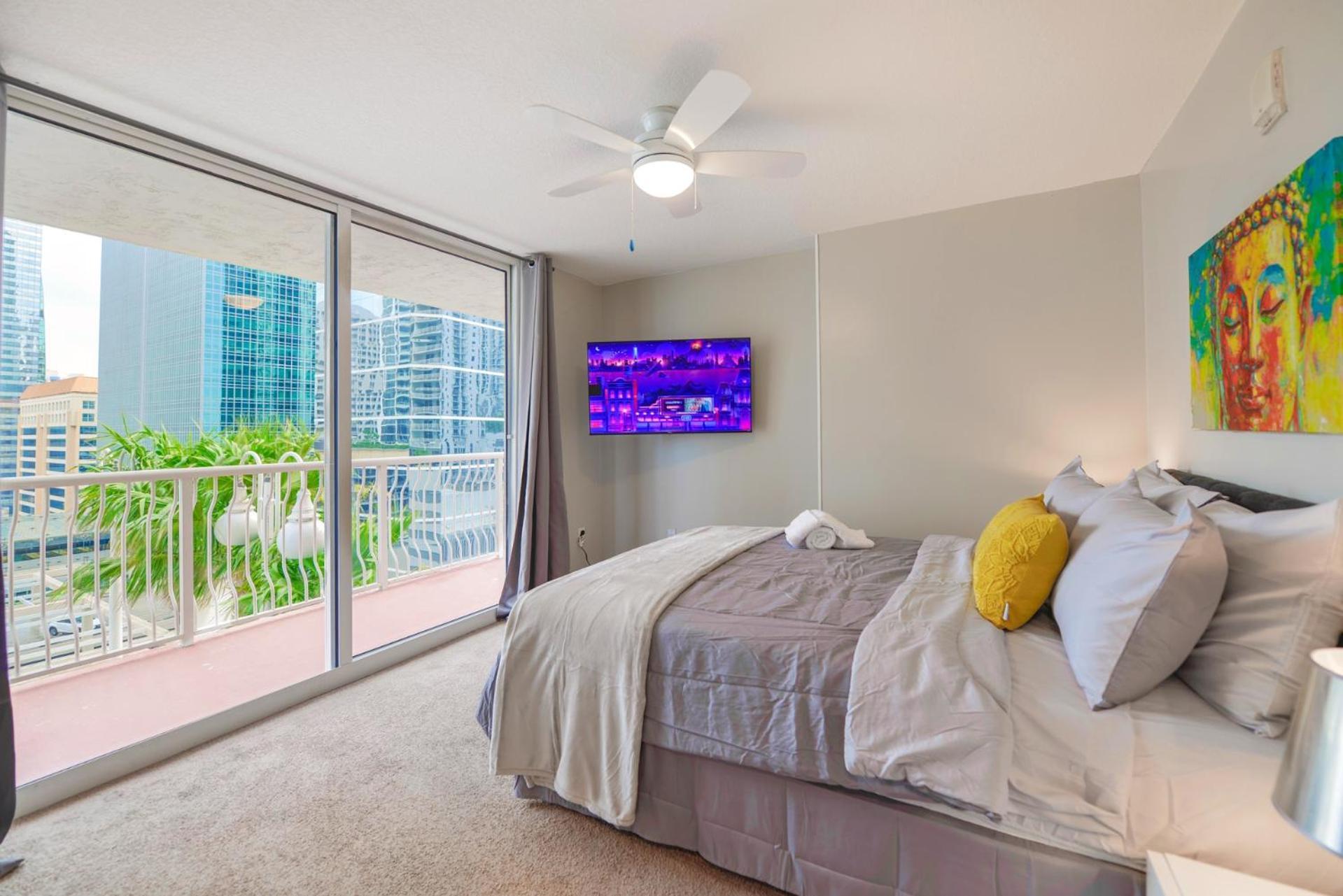 Prime Brickell Condo With Stunning Views Майами Экстерьер фото