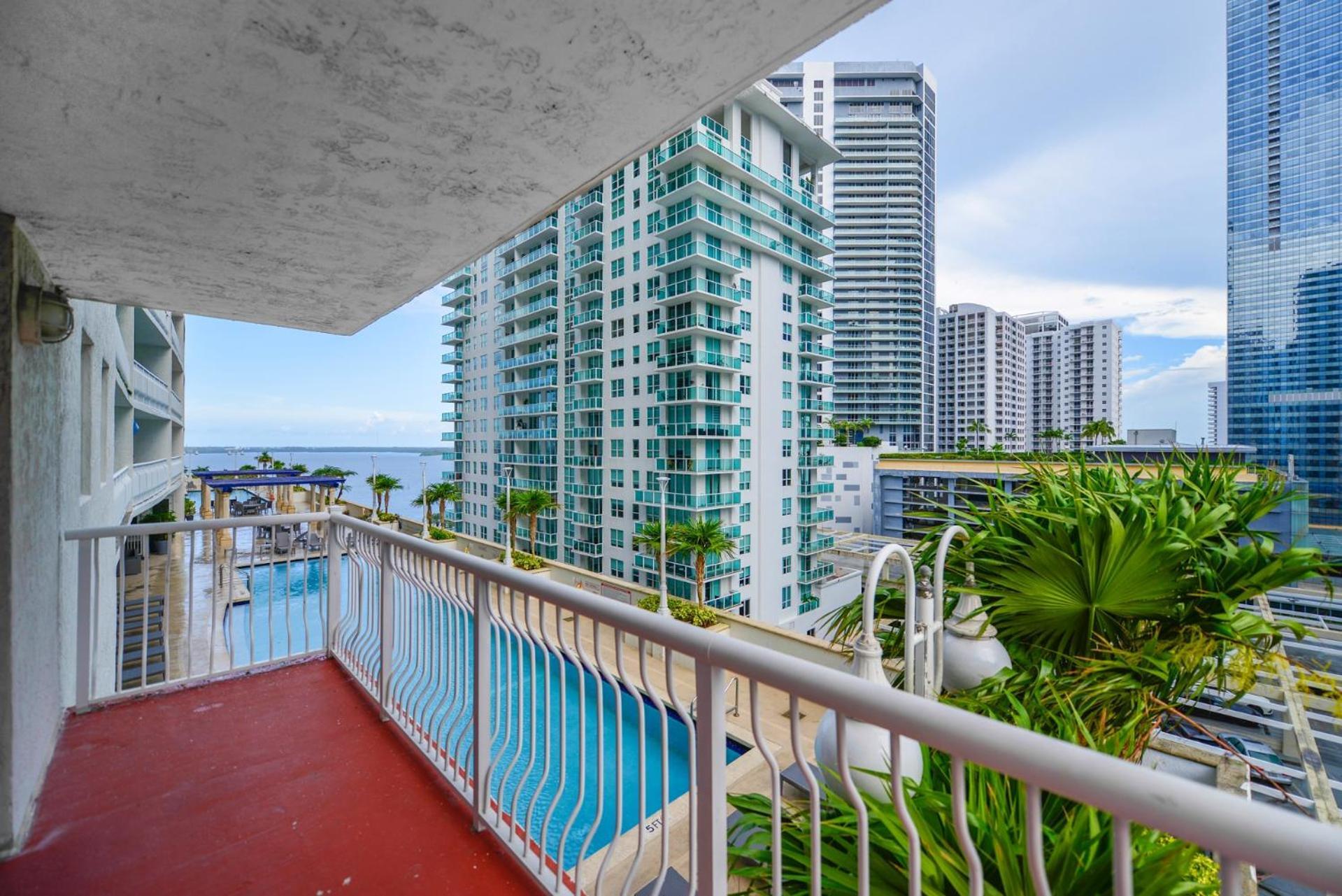 Prime Brickell Condo With Stunning Views Майами Экстерьер фото